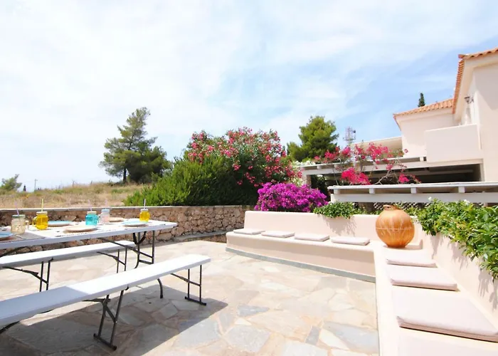 Pentathlon Villa Collection