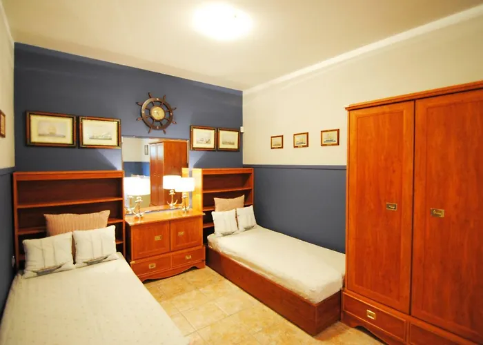 Pentathlon Villa Collection