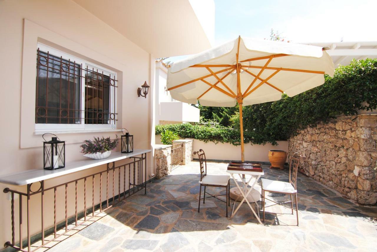 Pentathlon Collection Villa *